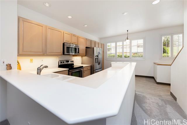 Building Photo - 1317 Moanalualani Way