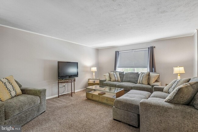 Photo - 7039 Heather Dr House