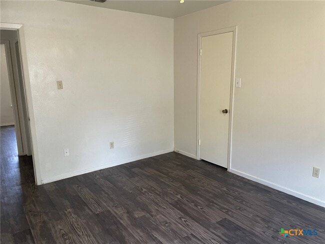 Building Photo - 660 Mill St