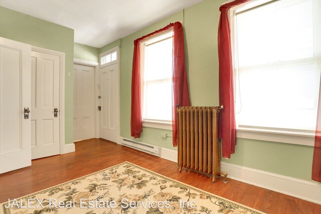 Foto del edificio - 20 W King St