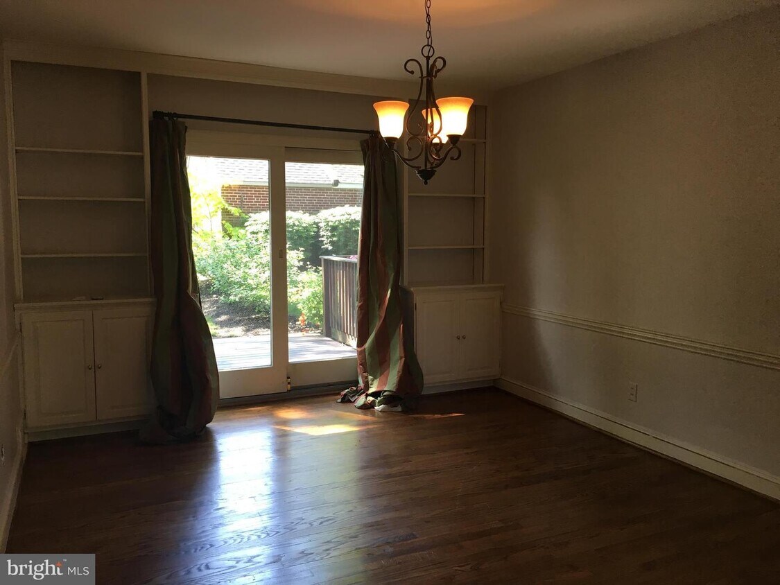 Primary Photo - 501 N Dupont Rd