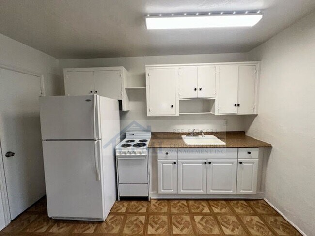 Foto del edificio - 5814 Taylor St