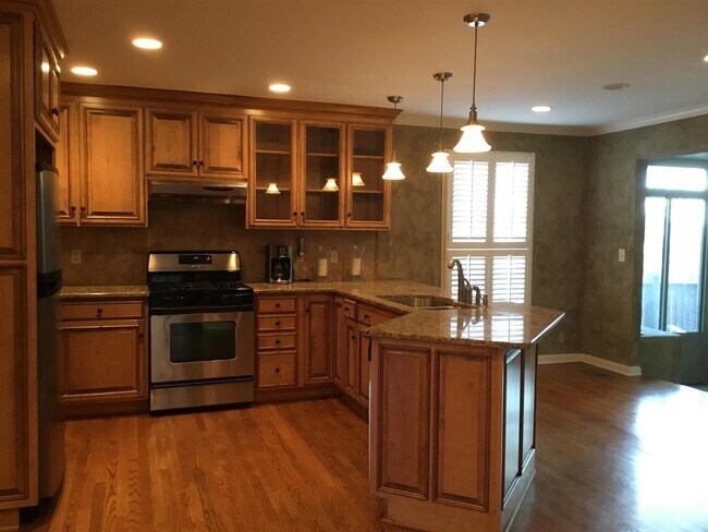 Foto del edificio - 1616 Clearview Dr