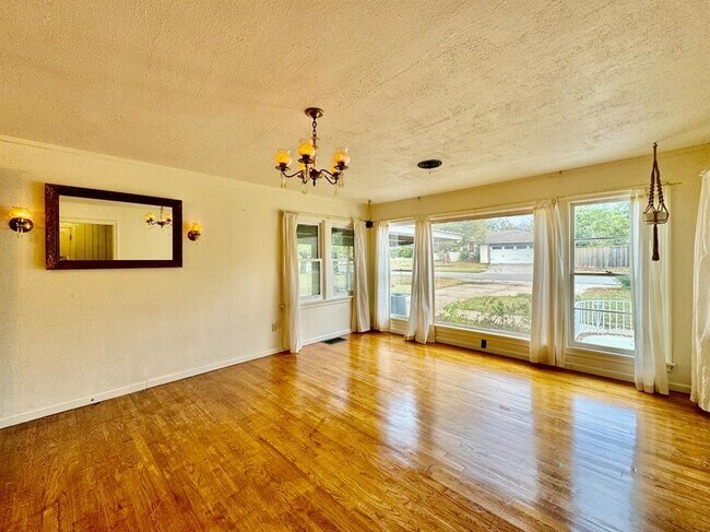 Foto del edificio - 703 S Rankin St