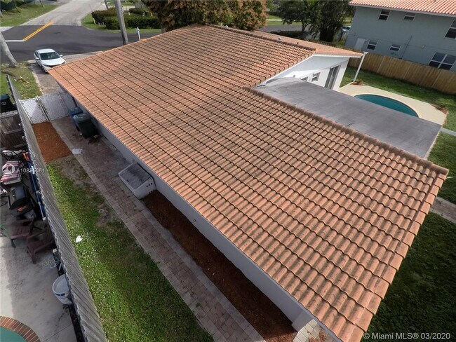 Foto del edificio - 3345 NE 20th Ave