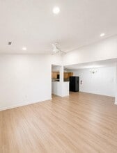 Building Photo - 45512 Westmeath Way