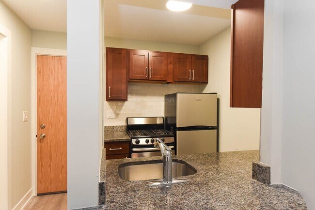 Foto del edificio - 450 W Barry Ave