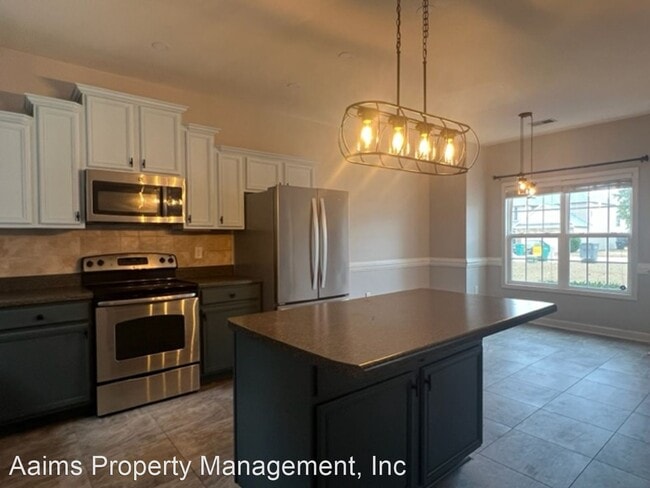 Building Photo - 5 br, 3.5 bath House - 1547 Rough Rider Ln