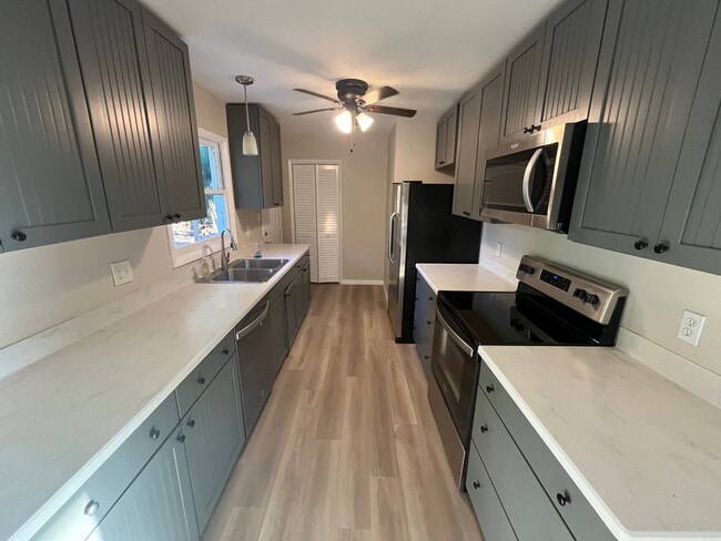 Foto del edificio - 4240 Commercial St