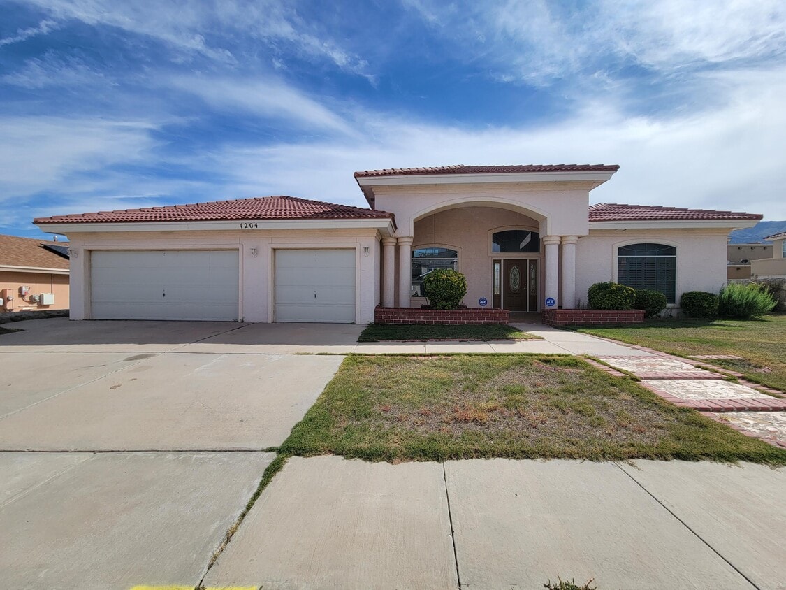 4204 Loma Clara Ct, El Paso, TX 79934 House for Rent in El Paso, TX