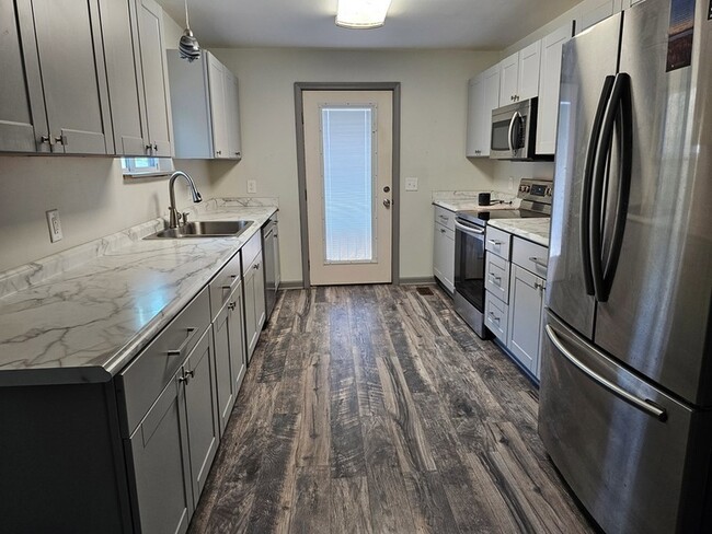 Building Photo - 333 Mace Cannon Rd