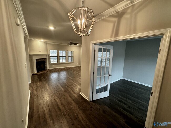 Foto del edificio - 306 Sandy Oak Dr