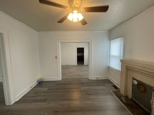 Foto del edificio - 1613 Castle Street