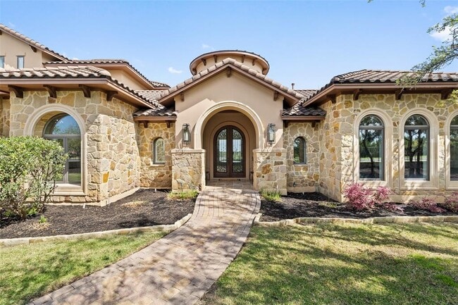 Building Photo - 4805 Mirador Dr