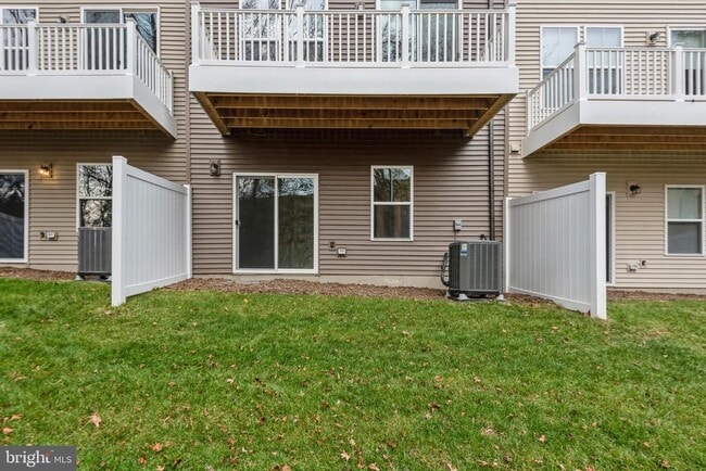 Building Photo - 3531 Stella Blue Dr