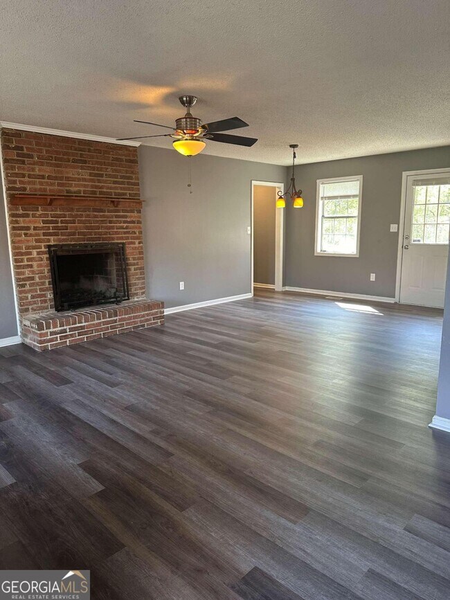 Building Photo - 130 Chalice Ln