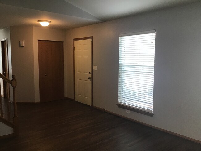 Building Photo - 2013 Havenhill Drive
