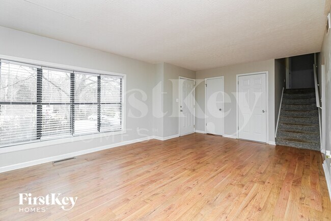 Foto del edificio - 1006 Hicksmil Ct SW