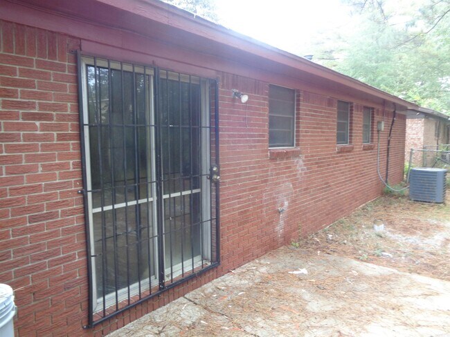 Foto del edificio - 5307 Keats Dr