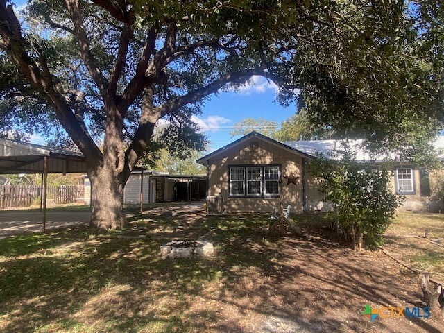 Building Photo - 214 S Hackberry Ave