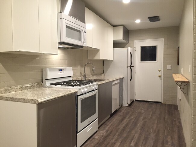 Foto del edificio - 1073 S Blair St
