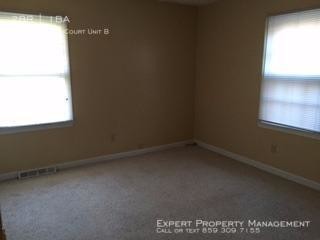 Foto del edificio - 3441 Warwick Ct
