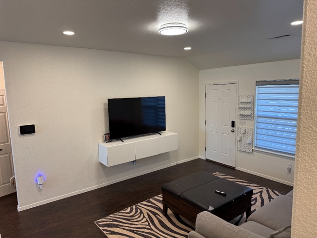 Foto del edificio - 809 NW 67th Ave