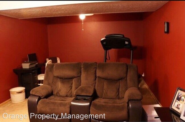 Foto del edificio - 3 br, 2 bath House - 11003 S 17th St