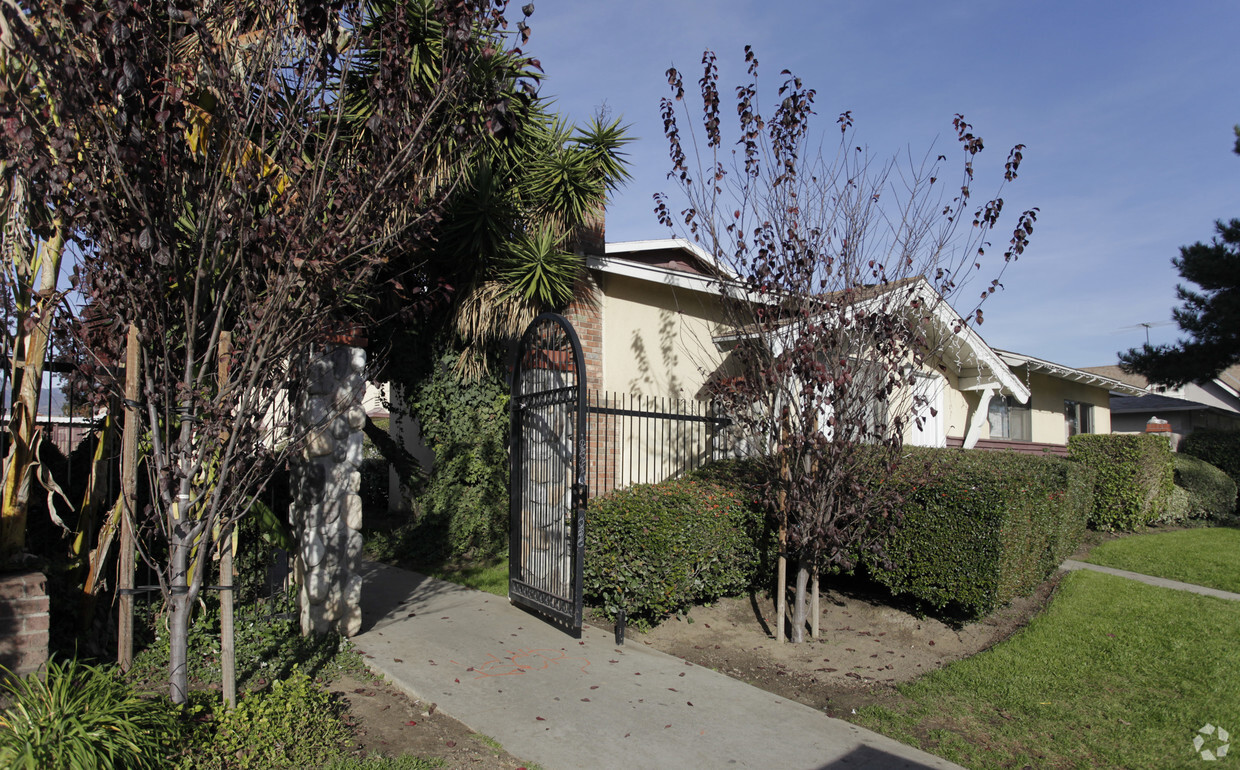 Foto principal - The Bandera Apartments