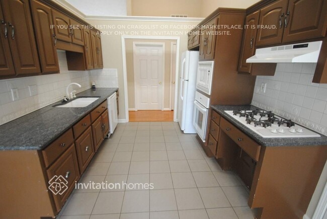 Building Photo - 4740 Cambridge Park Ct NW