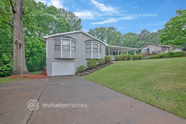 Building Photo - 2811 Dunwood Ln