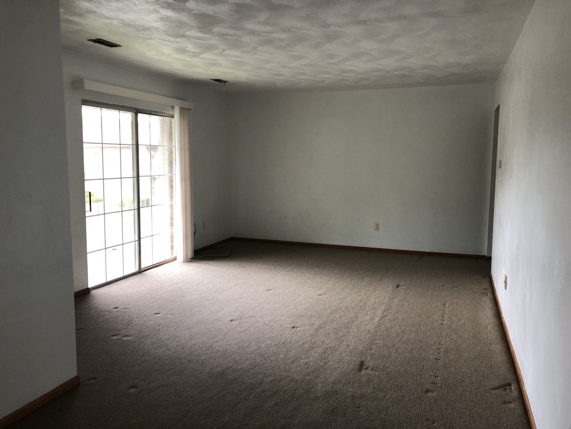 Foto principal - 501 Dencary Ln