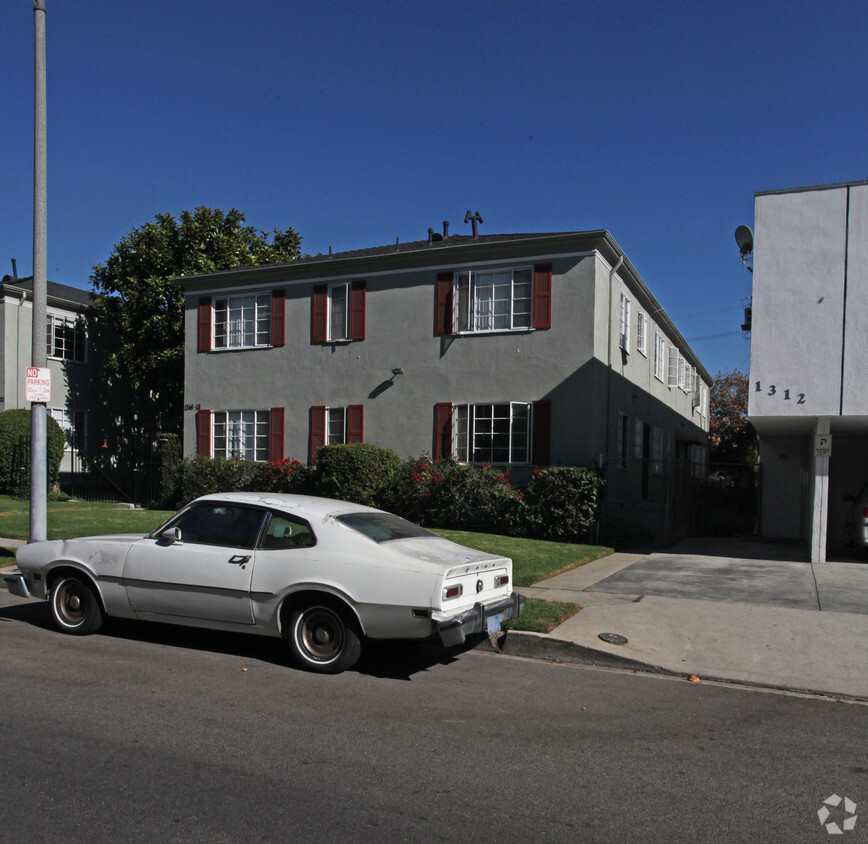 Building Photo - 1316-1318 N Citrus Ave