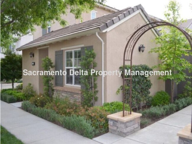 Foto del edificio - Avail Now- 2 bedroom home in gated community
