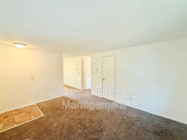 Foto del edificio - 7420 NE Hazel Dell Ave