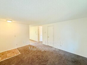 Building Photo - 7420 NE Hazel Dell Ave