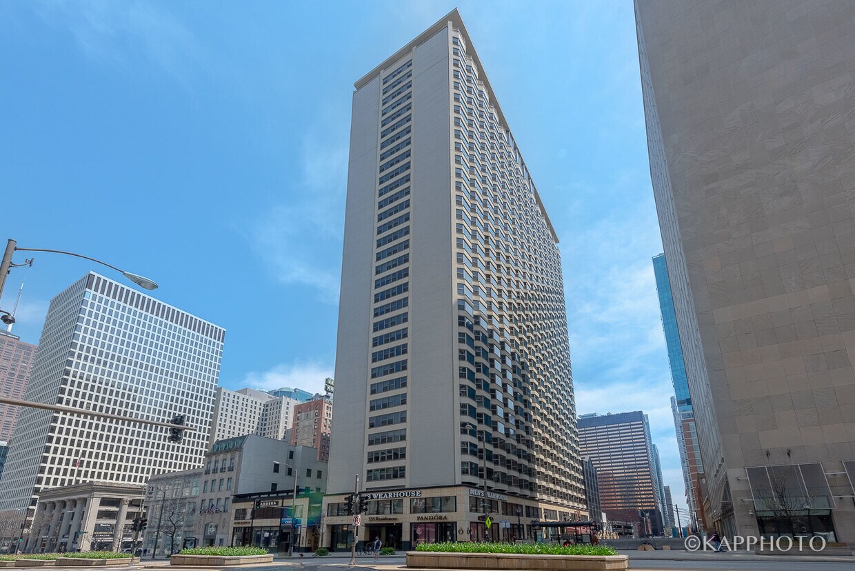 Primary Photo - 535 N Michigan Ave