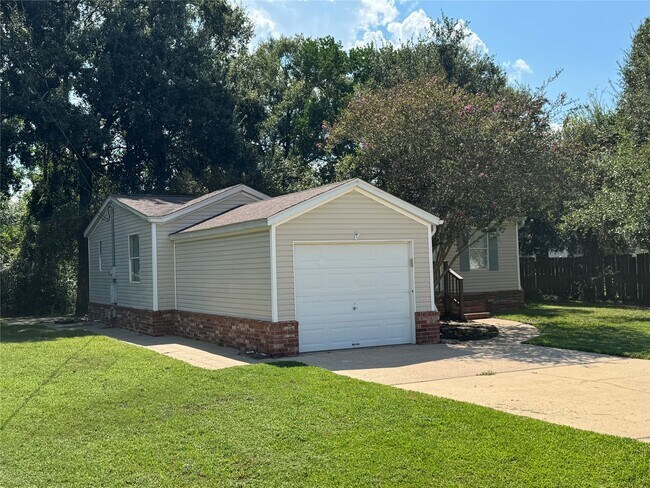 Foto del edificio - 16506 Leafy Meadow Dr