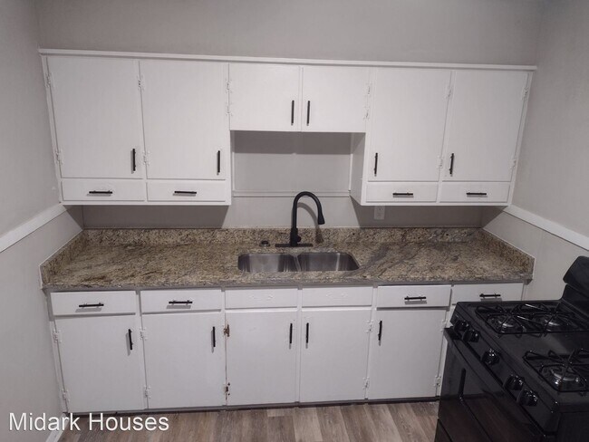 Building Photo - 1 br, 1 bath House - 1211 W 25th Street