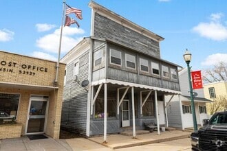 Building Photo - 160 South St