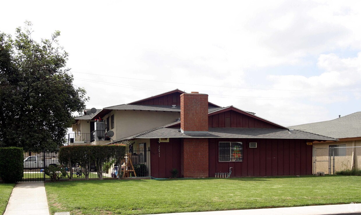 Building Photo - 22913 Adrienne Ave