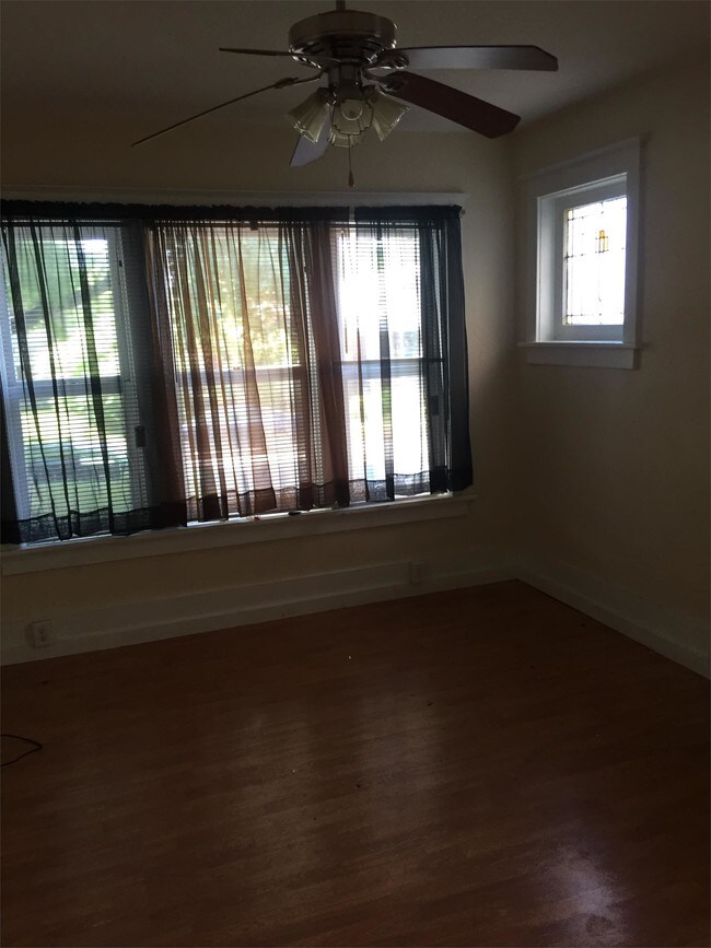 Building Photo - 3115 Osceola St