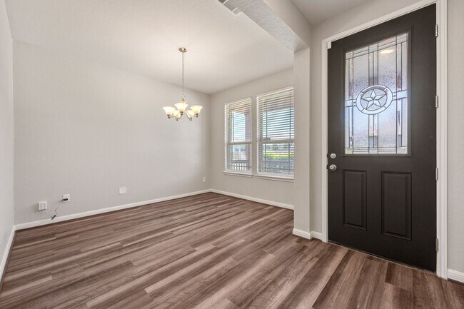 Building Photo - Great Open Floor Plan in Harlach Farms!!!