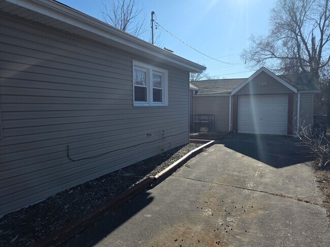 Foto del edificio - LIMITED TIME**NO APPLICATION FEE**1/2 OFF DEPOSIT**