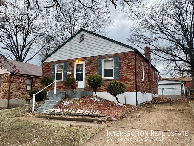 Foto del edificio - Adorable 2 Bedroom Bungalow