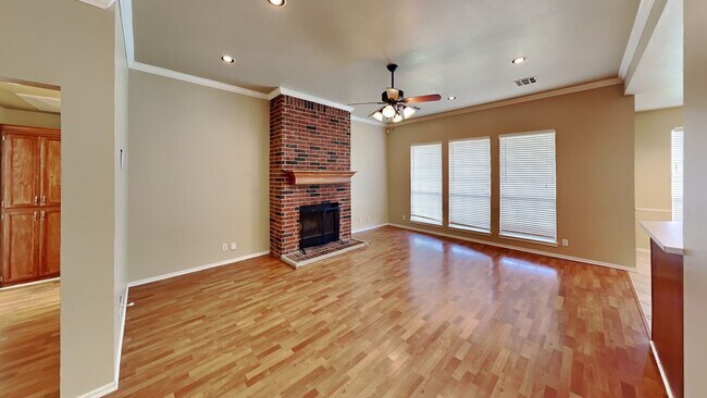 Foto del edificio - Very Nice 4 Bedroom 2 Bath in Edmond