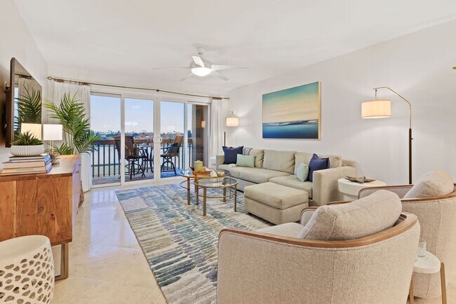 Building Photo - Lagoon Condo near Carlsbad Village