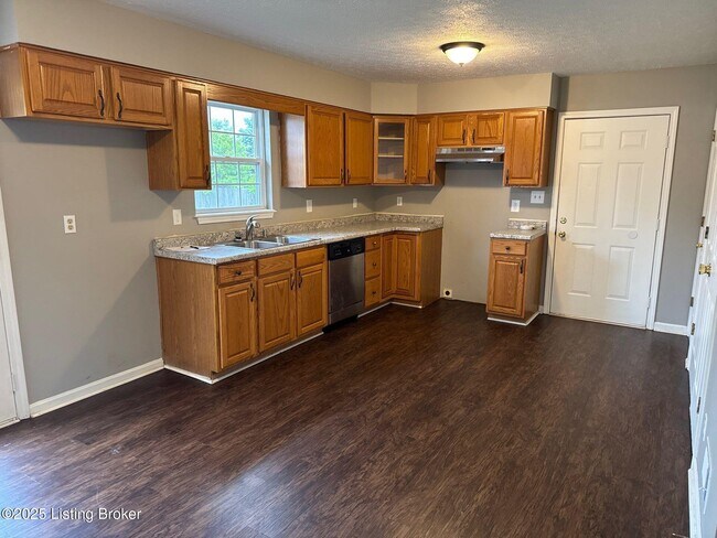 Foto del edificio - 576 Circle Valley Dr
