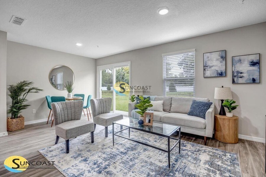 Foto principal - 9532 Hood Rd