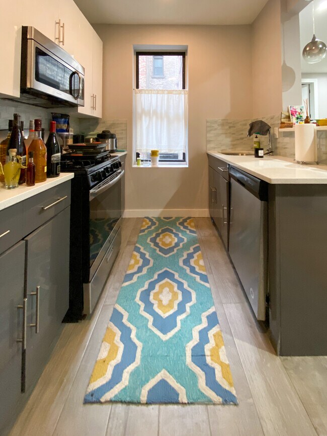 Foto del edificio - 1815 Beverley Rd